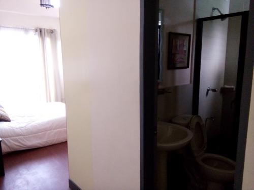 FOR SALE: Apartment / Condo / Townhouse Manila Metropolitan Area > Las Pinas 11