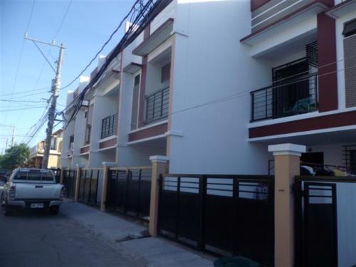 FOR SALE: House Manila Metropolitan Area > Las Pinas