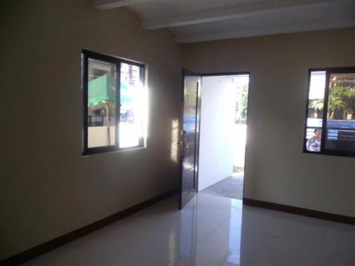 FOR SALE: House Manila Metropolitan Area > Las Pinas 2