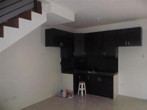 FOR SALE: House Manila Metropolitan Area > Las Pinas 5