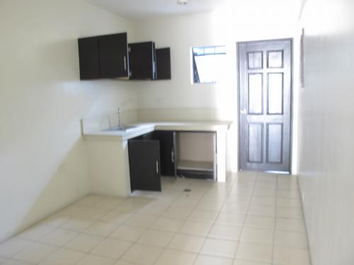 FOR SALE: Apartment / Condo / Townhouse Quezon 6