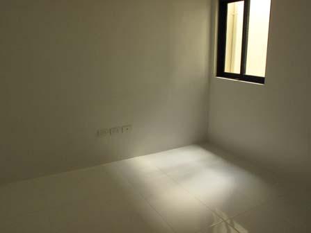 FOR SALE: Apartment / Condo / Townhouse Quezon 10