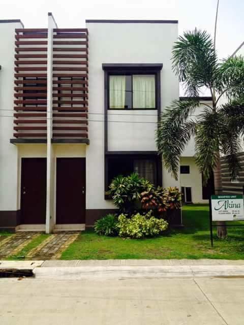 FOR SALE: Apartment / Condo / Townhouse Laguna > Sta Rosa