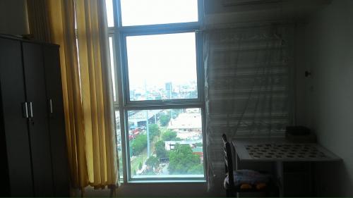 FOR RENT / LEASE: Apartment / Condo / Townhouse Manila Metropolitan Area > Makati 2