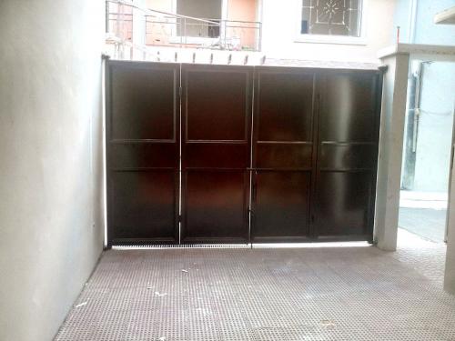 FOR SALE: House Quezon 6