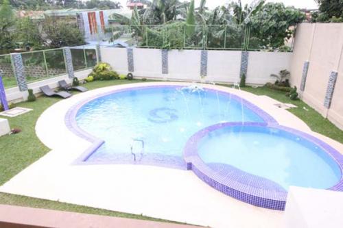 FOR SALE: House Rizal > Antipolo 1