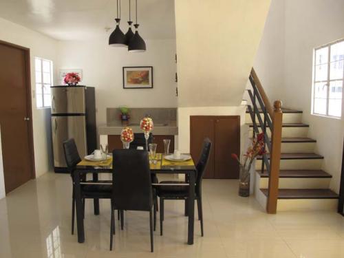 FOR SALE: House Cavite 8