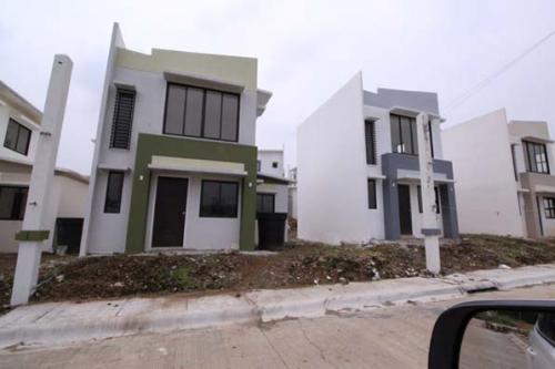 FOR SALE: House Rizal > Cainta 3