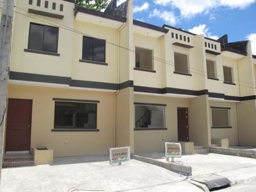 FOR SALE: Apartment / Condo / Townhouse Rizal > Cainta