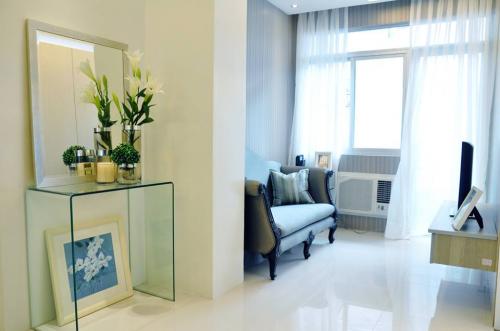 FOR SALE: Apartment / Condo / Townhouse Abra