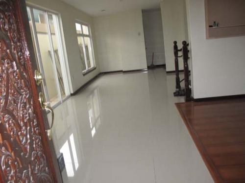 FOR SALE: Apartment / Condo / Townhouse Quezon 16