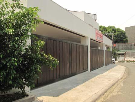 FOR SALE: Apartment / Condo / Townhouse Quezon