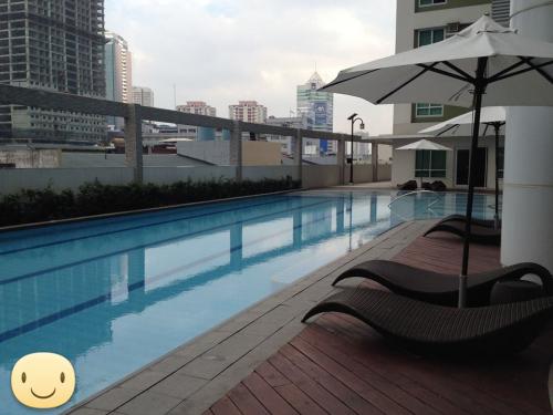 FOR SALE: Apartment / Condo / Townhouse Manila Metropolitan Area > Makati 5