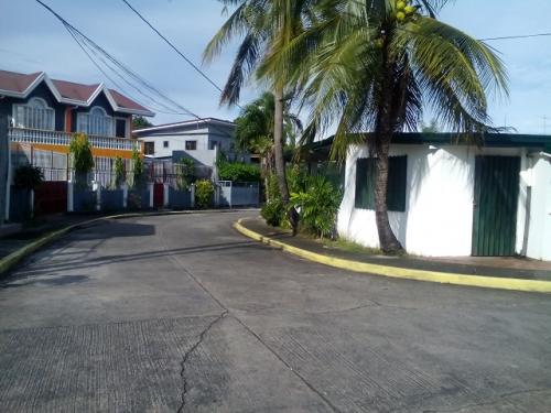 FOR SALE: House Laguna 10