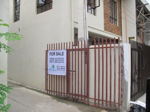 FOR SALE: House Quezon 1