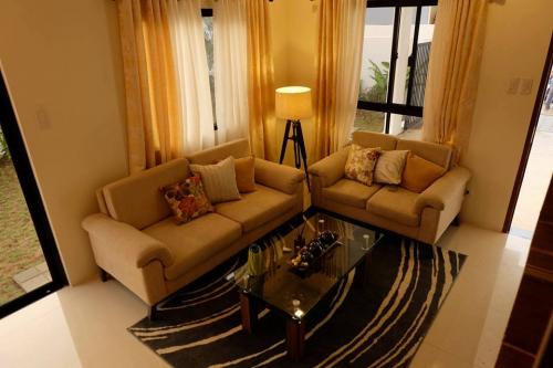 FOR SALE: Apartment / Condo / Townhouse Abra