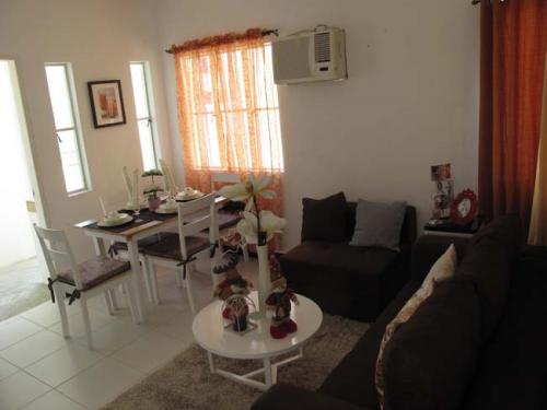 FOR SALE: House Cavite 7