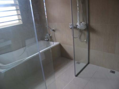 FOR SALE: Apartment / Condo / Townhouse Quezon 5