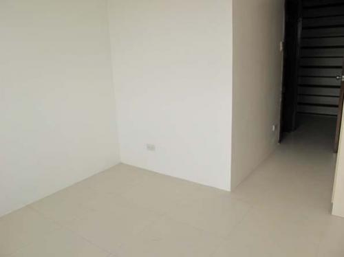 FOR SALE: Apartment / Condo / Townhouse Quezon 11