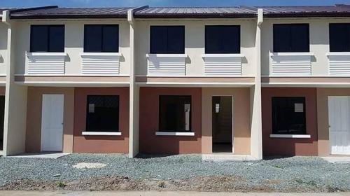 FOR SALE: House Cavite 1