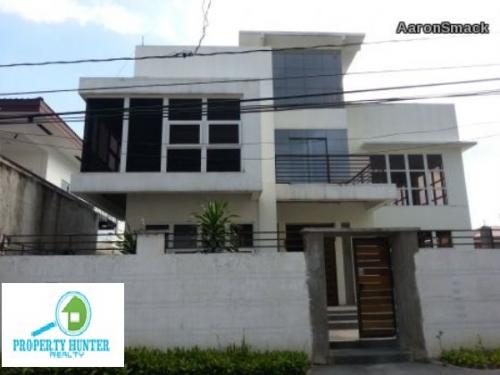 FOR SALE: House Manila Metropolitan Area