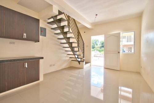 FOR SALE: Apartment / Condo / Townhouse Quezon 2