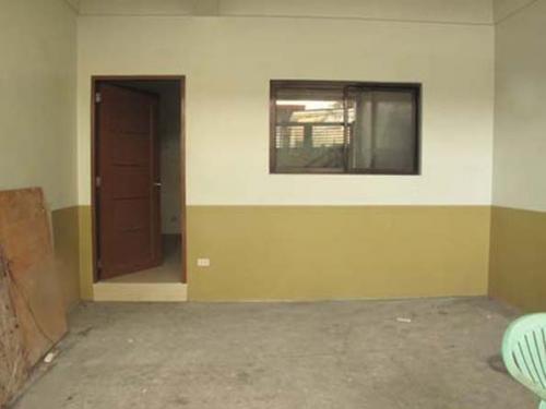 FOR SALE: House Quezon 4