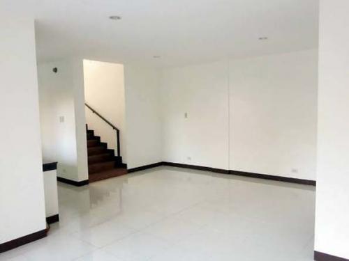 FOR SALE: House Manila Metropolitan Area 4