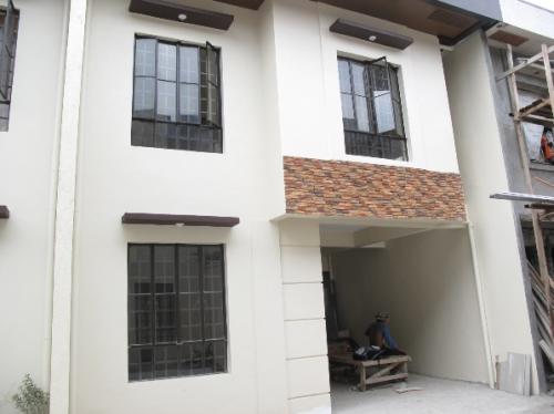 FOR SALE: House Quezon 1