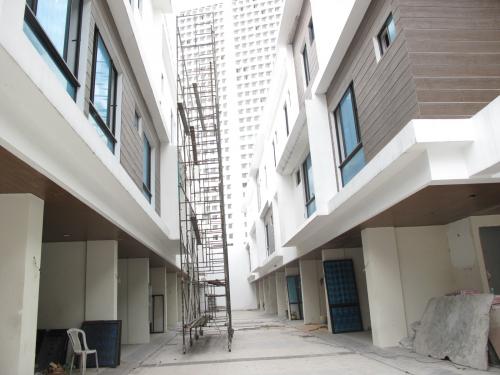 FOR SALE: Apartment / Condo / Townhouse Quezon 2