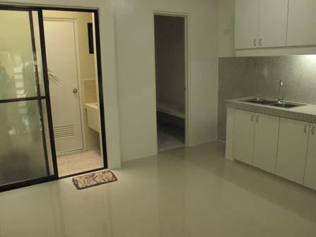 FOR SALE: Apartment / Condo / Townhouse Quezon 6