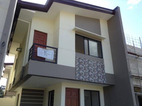 FOR SALE: House Rizal 1