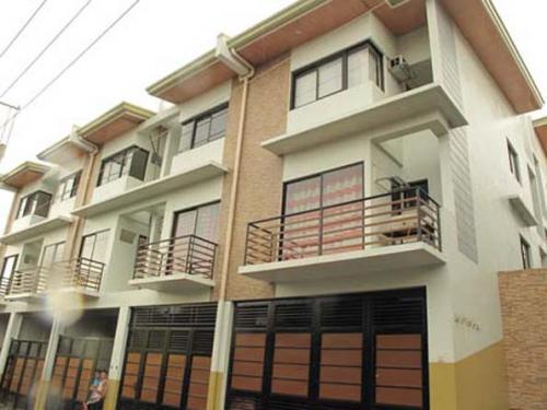 FOR SALE: House Quezon 2