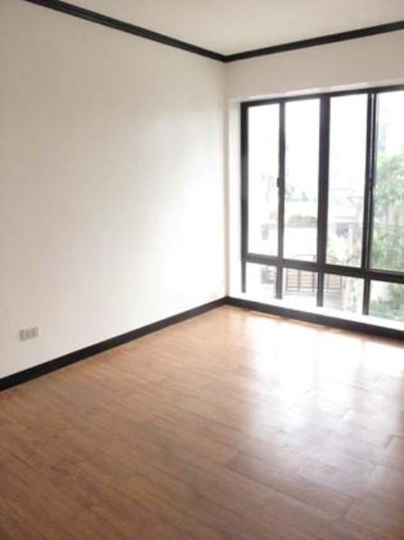 FOR SALE: Apartment / Condo / Townhouse Quezon 12