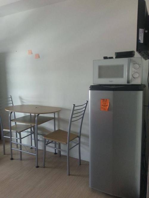 FOR RENT / LEASE: Apartment / Condo / Townhouse Manila Metropolitan Area > Makati 4