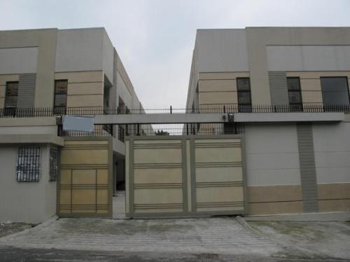 FOR SALE: Apartment / Condo / Townhouse Abra