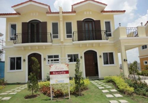 FOR SALE: House Cavite > Silang