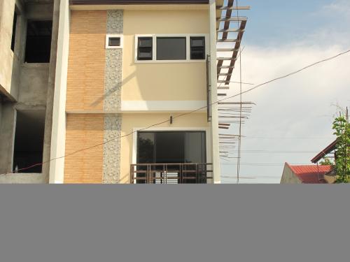 FOR SALE: House Manila Metropolitan Area > Quezon