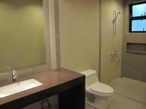 FOR SALE: Apartment / Condo / Townhouse Abra 12