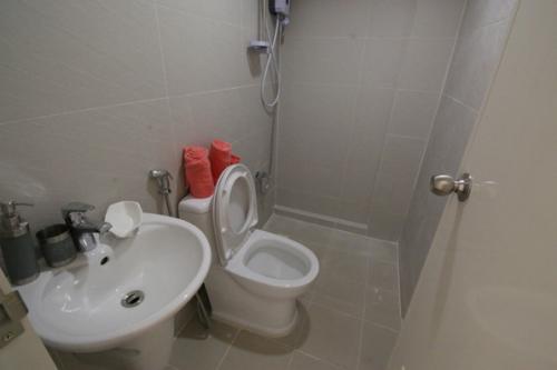FOR SALE: Apartment / Condo / Townhouse Manila Metropolitan Area > Quezon 9