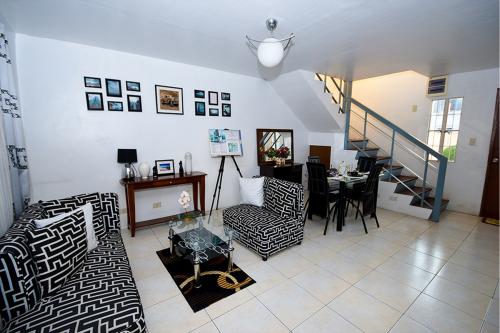 FOR SALE: Apartment / Condo / Townhouse Cavite > Imus 1
