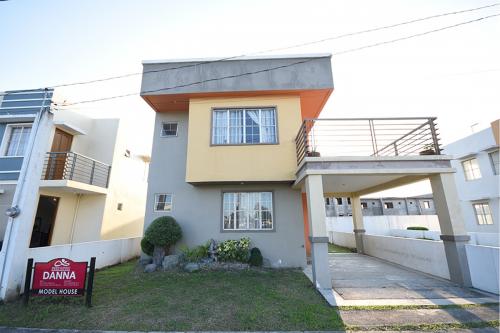 FOR SALE: Apartment / Condo / Townhouse Cavite > Imus