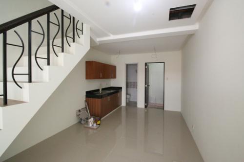 FOR SALE: Apartment / Condo / Townhouse Manila Metropolitan Area > Quezon 5