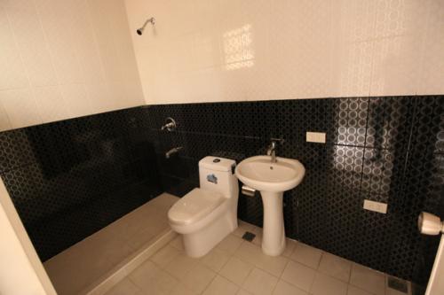 FOR SALE: Apartment / Condo / Townhouse Manila Metropolitan Area > Quezon 4