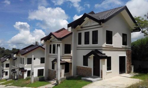 FOR SALE: House Tagaytay