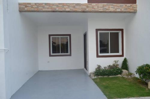 FOR SALE: House Rizal 4