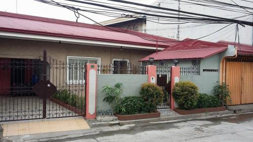 FOR SALE: Apartment / Condo / Townhouse Manila Metropolitan Area > Quezon 7