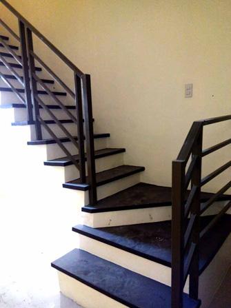 FOR SALE: Apartment / Condo / Townhouse Quezon 8
