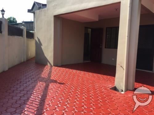 Zabarte Entertainment Area & Garage