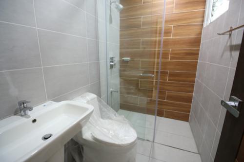 FOR SALE: Apartment / Condo / Townhouse Manila Metropolitan Area > Quezon 4
